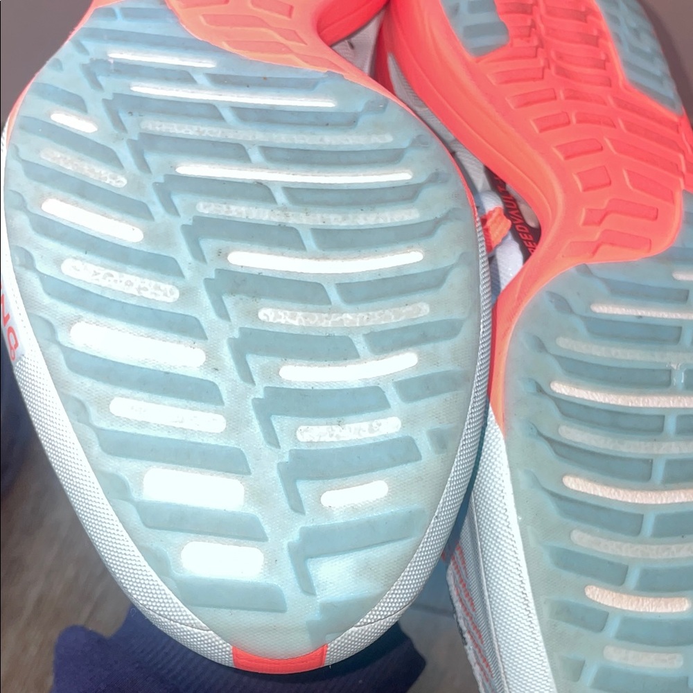 Brooks Hyperion Elite - Bright Orange and blue - Picture 8 of 9